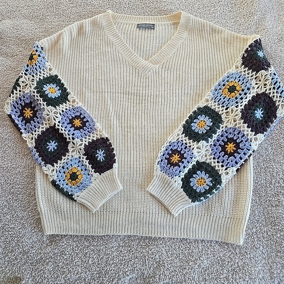 Sweet Lovely By Jen Sweaters - Sweet Lovely By Jen Wildflower Blooms Crochet Sweater Size M‎ Boho Cottagecore